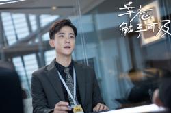 -独步天下，当维尼修斯的舞步征服沙漠，阿联酋在世界杯争冠战的暗流中碾压越南