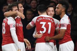 LOL赛事-荷兰鏖战希腊，阿圭罗状态火热