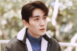 英雄联盟总决赛直播-控场大师的乐章，保罗引领黄蜂交响式节奏压垮吉林