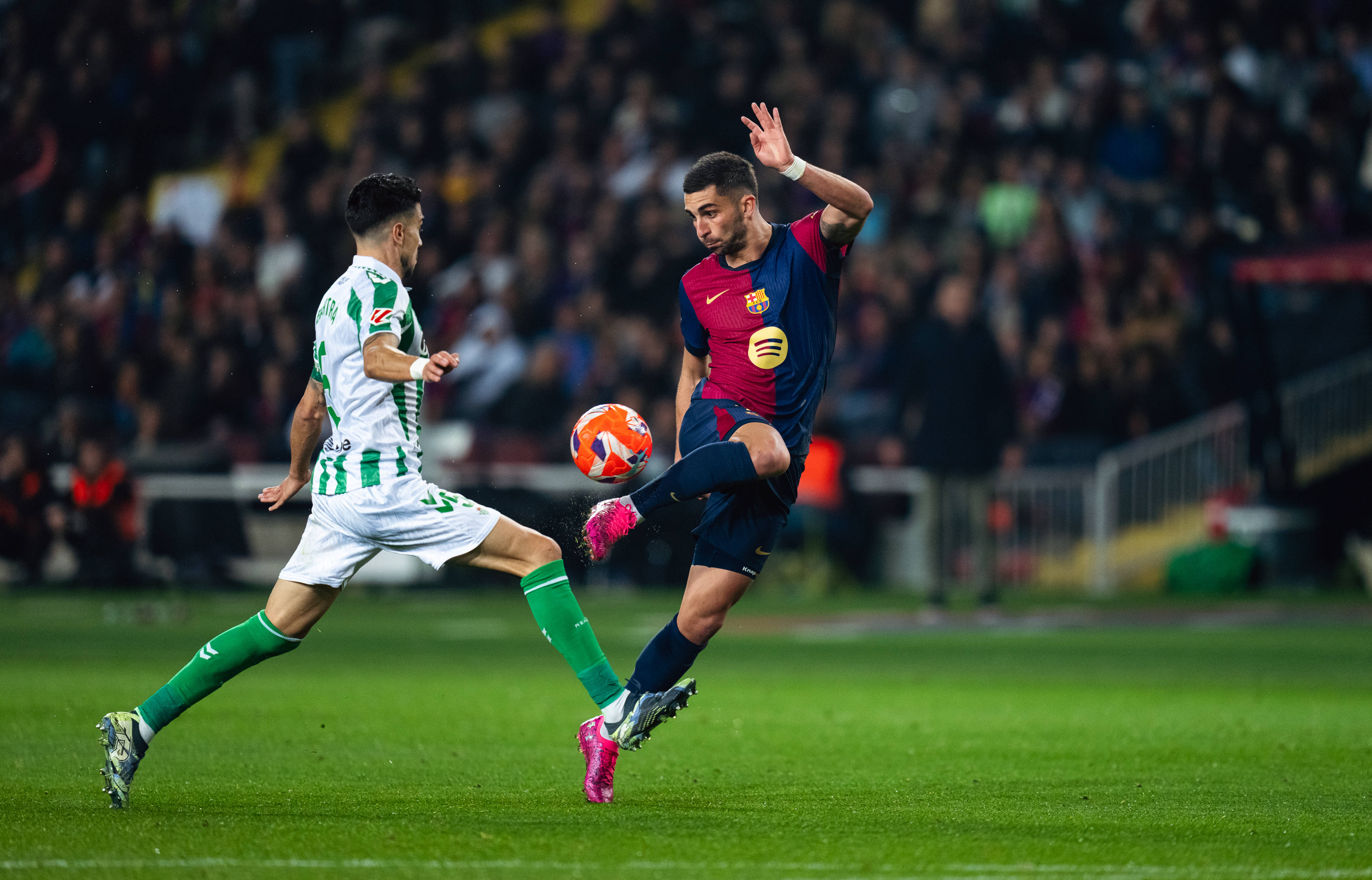 巴塞罗那大将因伤缺席对阵贝蒂斯的比赛