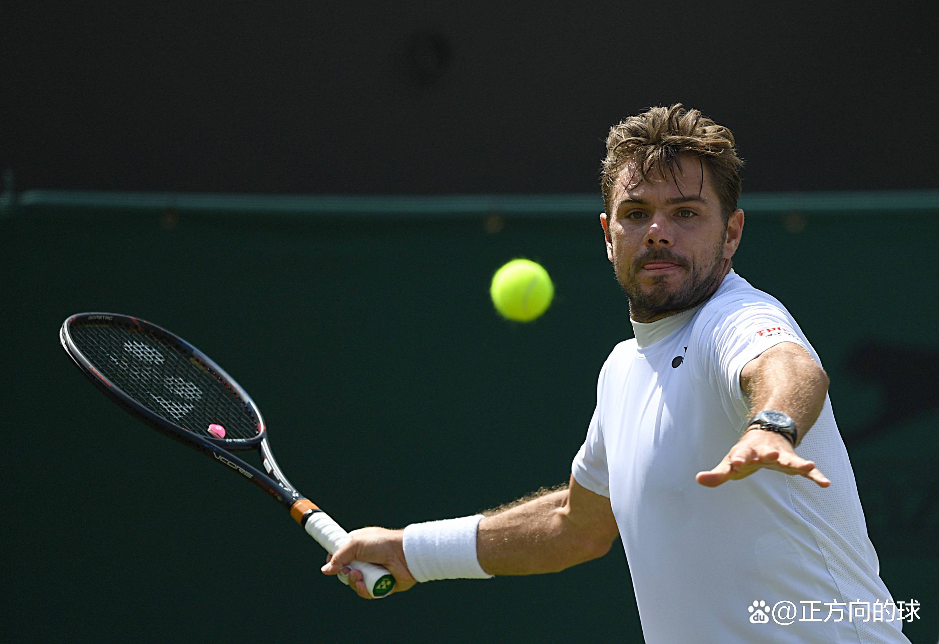 网球选手爆冷获胜,专家预测失准 网球选手爆冷获胜,专家预测失准