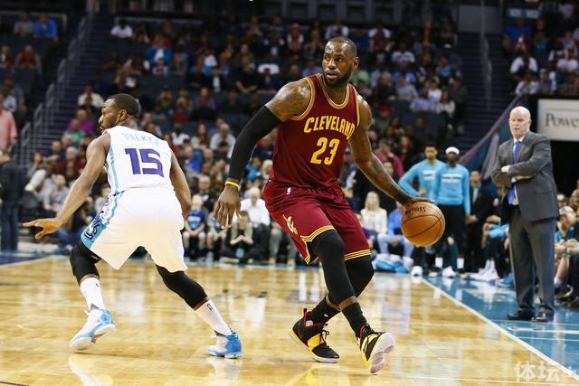 骑士凭借团队拼搏,向冠军进发! 骑士凭借团队拼搏,向冠军进发!