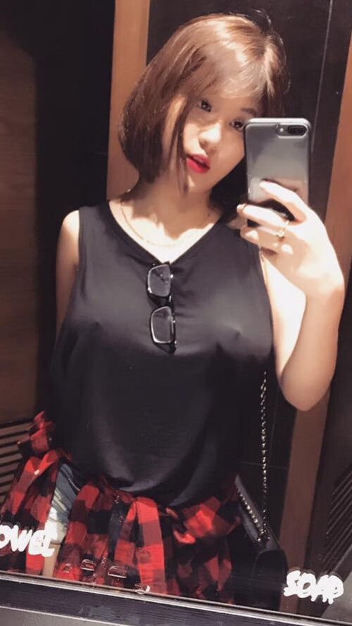 速度与激情的双重奏,F1巴林战火与塞内加尔的绿茵征途