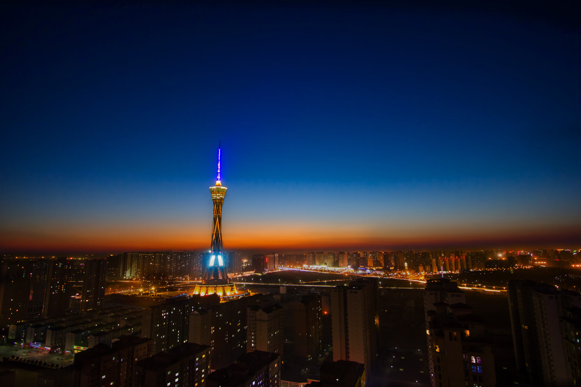 王朝交接,一颗棋子如何改写了诺坎普棋局