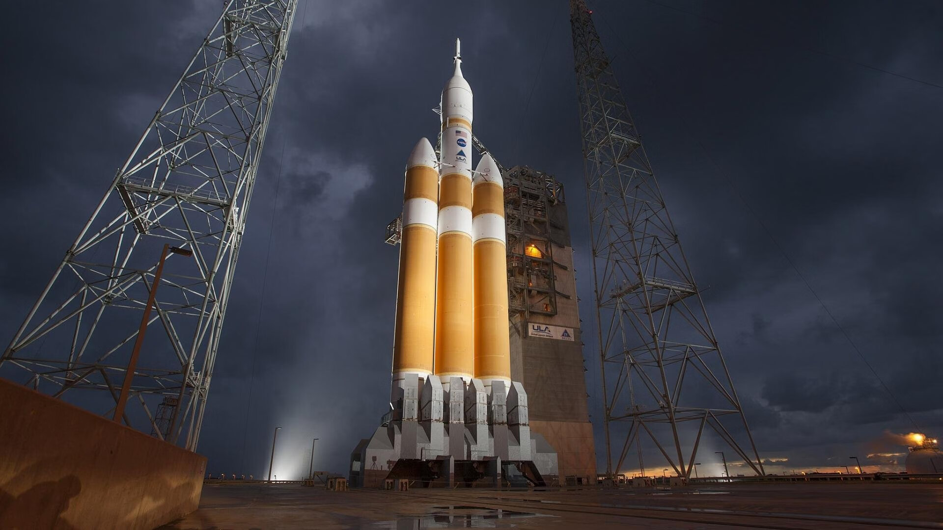 油门与加时赛的战争，当汉密尔顿与伊拉克队长在同一天燃烧殆尽