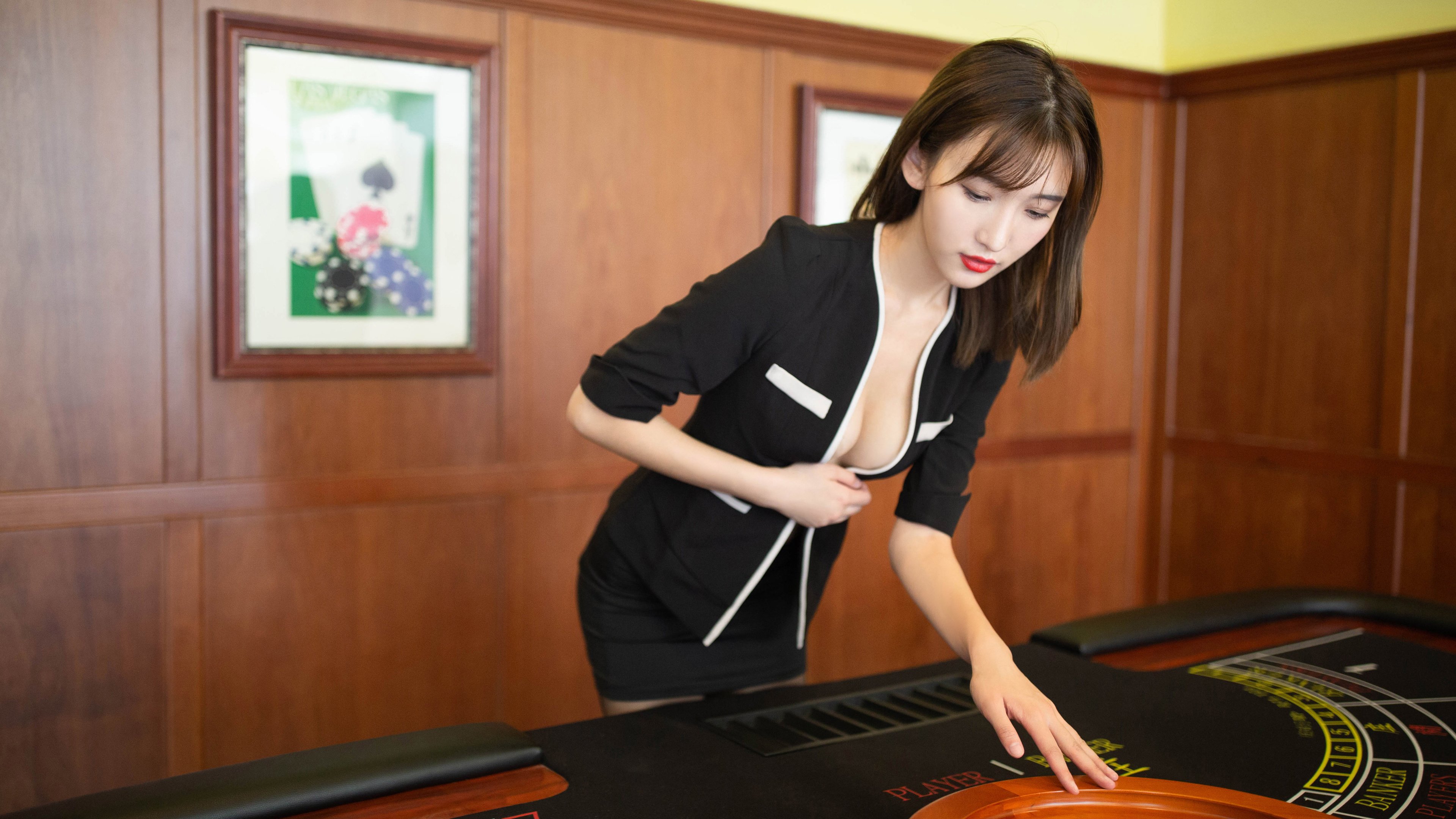 铁血天山对阵孟菲斯，利拉德跨时空绝杀赛后评分拉满